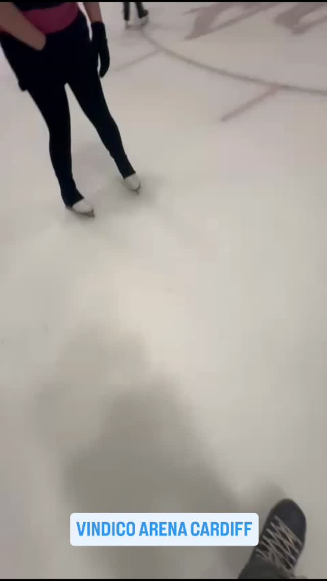 What a great surprise ❤️ 
My partner organised this trip to Cardiff as a surprise and I didn't know we would ice-skate 😃
It's been many years since I last ice-skated 😊
It feels great to know I can still do it ❣️
So much fun ❤️ And in so much pain now 🤣
It was worth it 😍